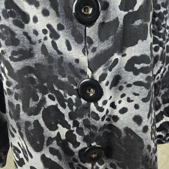 Berek2 Size Large Black White Animal Print Blazer Button Front Mandarin Collar - Picture 4 of 12